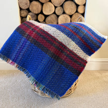 Load image into Gallery viewer, Tweedmill Recycled 100% Wool Throw/Rug/Picnic Blanket Large