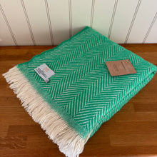 Load image into Gallery viewer, Tweedmill Recycled Wool Chevron Tibet Throw