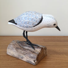 Load image into Gallery viewer, Archipelago Sanderling Feeding Wood Carving