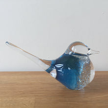 Load image into Gallery viewer, Svaja Basil Bird Golden/Blue Glass Ornament Paperweight