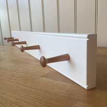 Load image into Gallery viewer, Traditional Shaker Peg Rail With Oak Pegs - Wimborne White