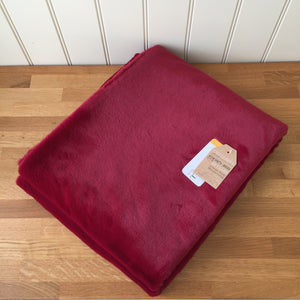 Tweedmill Faux Fur Throw/Suede Back - Ruby/Charcoal