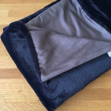 Load image into Gallery viewer, Tweedmill Faux Fur Throw/Suede Back - Blackberry/Charcoal