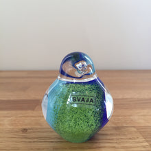 Load image into Gallery viewer, Svaja Basil Bird Blue/Green Glass Ornament Paperweight