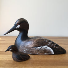 Load image into Gallery viewer, Archipelago Little Grebe With Chick Wood Carving
