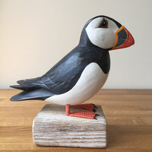 Load image into Gallery viewer, Archipelago Puffin Straight Wood Carving