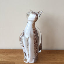 Load image into Gallery viewer, Svaja Camilla Cat Ginger/White Medium Glass Ornament Paperweight