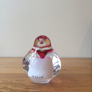 Svaja Basil Bird White/Cherry Glass Ornament Paperweight