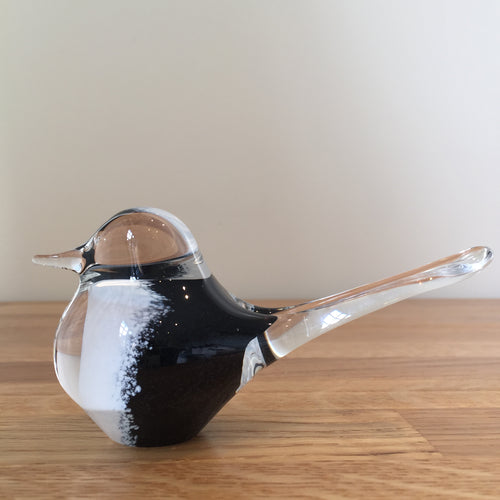 Svaja Basil Bird  Black/White Glass Ornament Paperweight