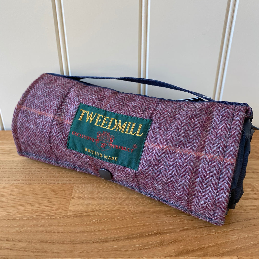 Tweedmill Walker Companion 14 Picnic Rug Waterproof Backed