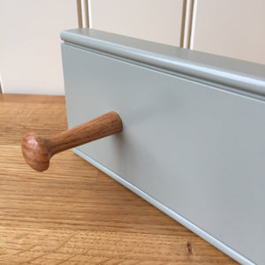 Traditional Shaker Peg Rail With Oak Pegs - Farrow and Ball Pigeon
