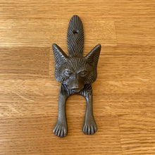 Load image into Gallery viewer, Fox Cast Iron Door knocker Antique Iron Vintage Country Cottage Style