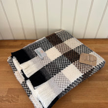 Load image into Gallery viewer, Tweedmill Recycled 100% All Wool Celtic Weave Check Throw