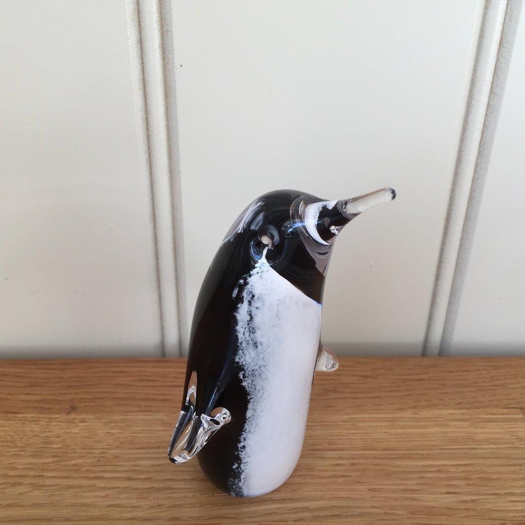 Glass Penquin Sculpture Ornament