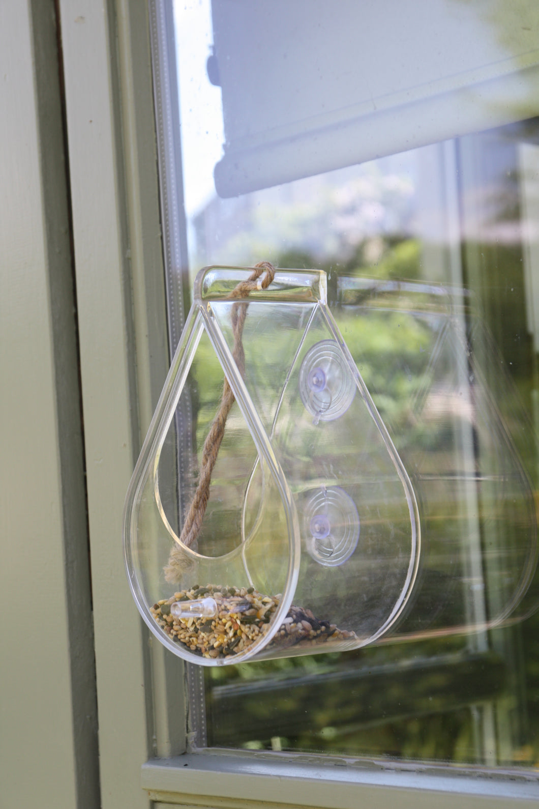 Dew Drop Window Bird Feeder Wildlife Country Gift